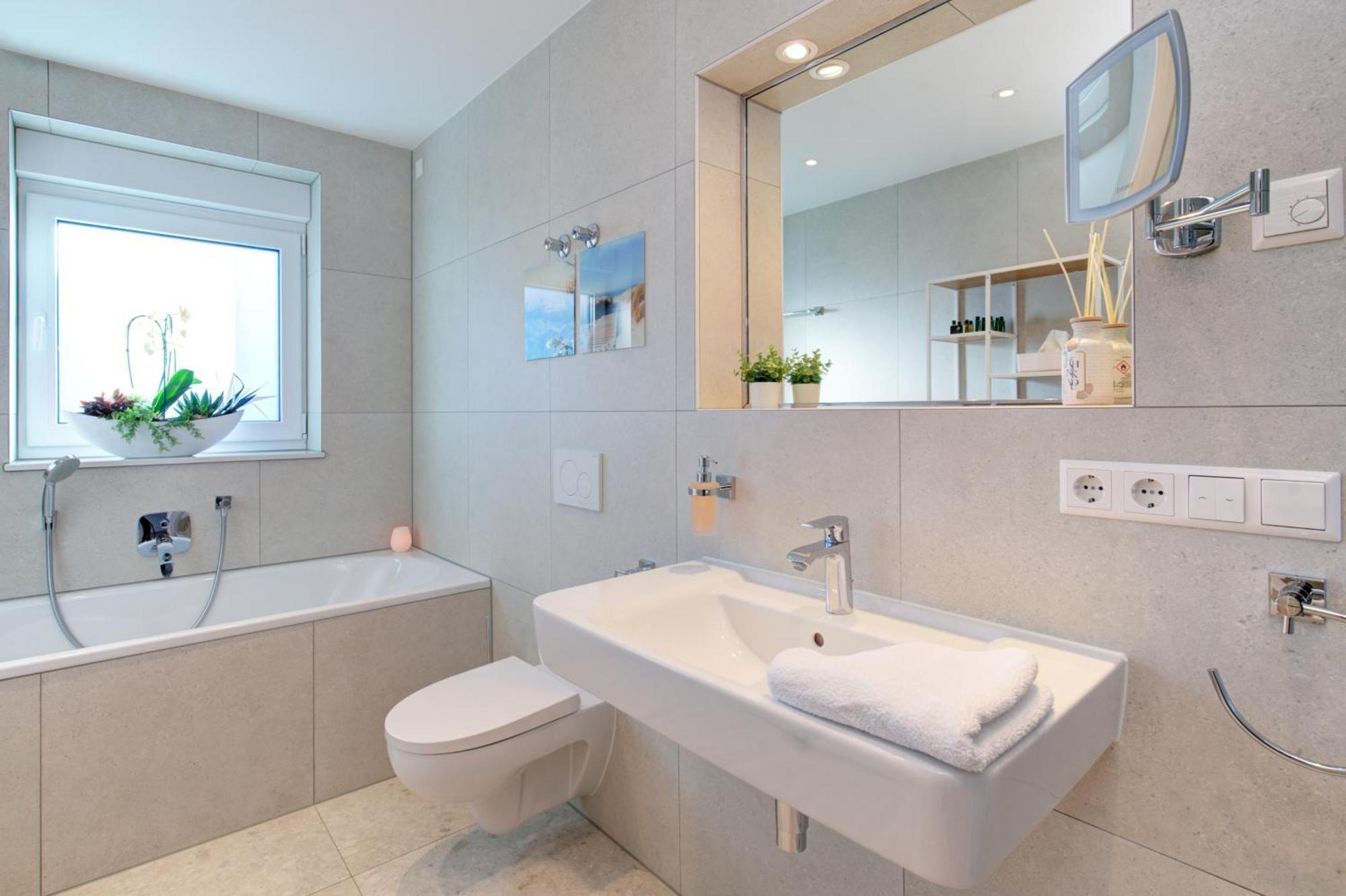 BlumenRaum Ferienwohnung 2 كارلسروه المظهر الخارجي الصورة